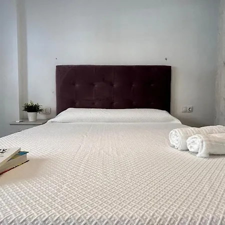 Hostel Piso Compartido Delyrent Acosta
