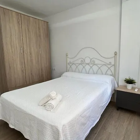 Hostel Piso Compartido Delyrent Acosta *