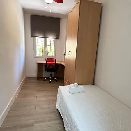 Hostel Piso Compartido Delyrent Acosta