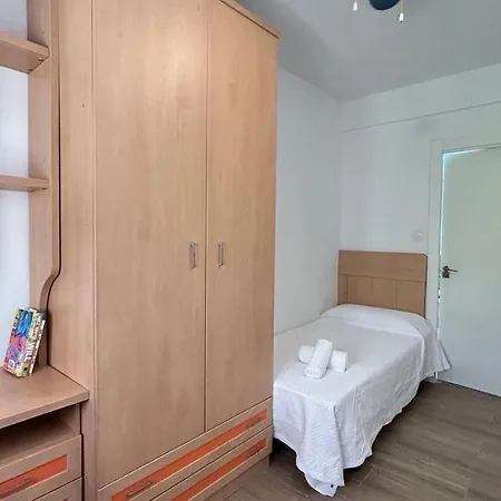 Hostel Piso Compartido Delyrent Acosta