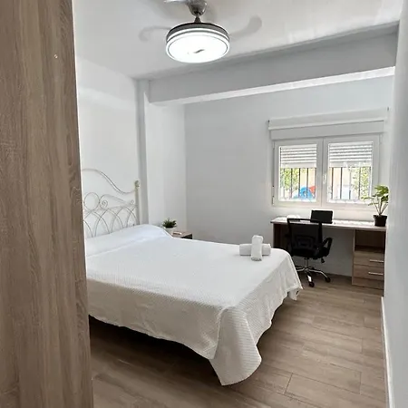 Hostel Piso Compartido Delyrent Acosta